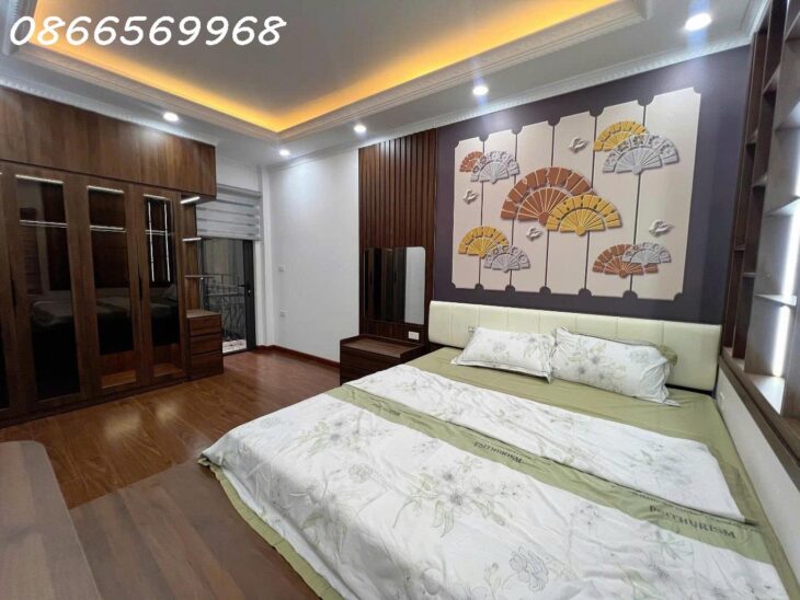 NHÀ ĐẸP CẦU GIẤY – 34M x 6 TẦNG – FULL NỘI THẤT – 10M RA Ô TÔ – GẦN HỒ – GIÁ 8.65 TỶ