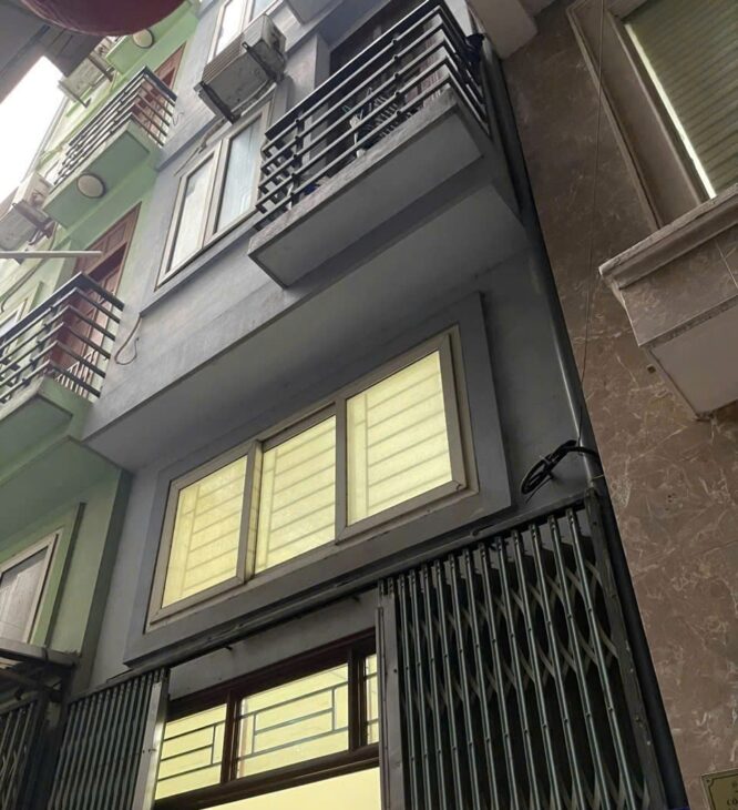 BÁN GẤP NHÀ ĐẸP Ở LUÔN KIM GIANG, CHỦ TỰ XÂY, NỞ HẬU, GẦN PHỐ, 41M2X5T, GIÁ 7.9 TỶ