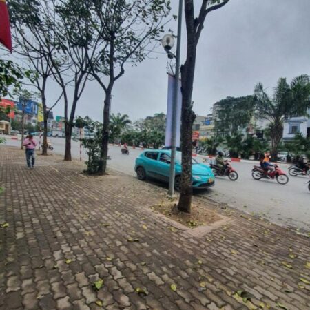 MẶT PHỐ TRẦN KHÁT CHÂN???? 40M2 x 5T???? MT 4.9M???? 27.5 TỶ???? VỈA HÈ RỘNG????ĐƯỜNG 50M???? KD ĐỈNH