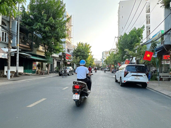 GẤP BÁN nhà HXH tránh Nguyễn Phúc Chu 4 lầu ngang 6.4m 109m2 sát đường gần trường 11.5 tỷ.