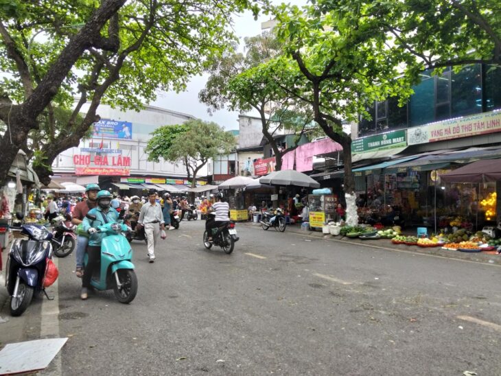 HIẾM- BÁN ĐẤT TẶNG NHÀ 54M -GIÁ 6,6TY- LÔ GÓC – PHỐ ẨM THỰC NGỌC LÂM – VỊ TRÍ TRUNG TÂM- GẦN CHỢ