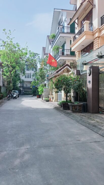 SIÊU PHẨM NHÀ PHÂN LÔ CÁN BỘ HOÀNG QUỐC VIỆT, CẦU GIẤY, MẶT TIỀN 6.8M, 4 TẦNG, 35 TỶ