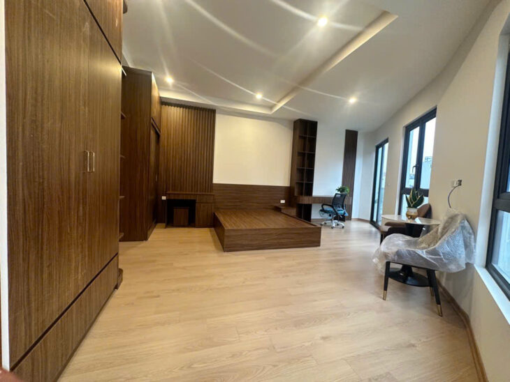 BÁN NGỌC THỤY – Ô TÔ NGỦ TRONG NHÀ- NHÀ MỚI- MẶT TIỀN RỘNG THÊNH THANG-LÔ GÓC 2 MẶT THOÁNG- THANG