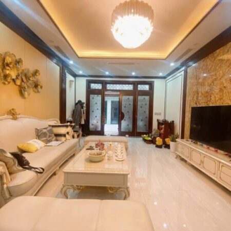Bán nhà Cự Lộc – 44m² – 4 tầng – gần Royal City – giá 6,7 tỷ