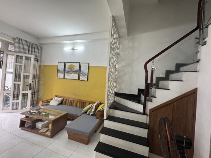 Bán Nhà đường 22 Linh Đông, Thủ Đức, 65m2, 3 tầng, hẻm xe hơi, khu phân lô