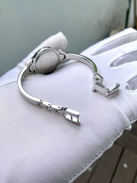 Đồng Hồ Movado Nữ ( kiểu Lắc Tay ) ĐÍnh Kim Cương – mặt đen // Sale giá Rẻ