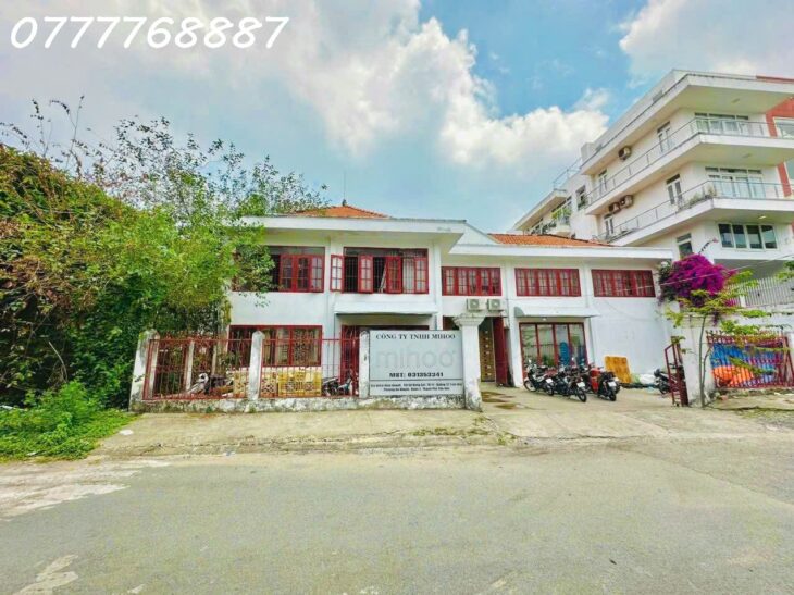 Giá đầu tư Bán Biệt Thự cũ tiện xây mới, MT nội bộ Trần Não, Q2