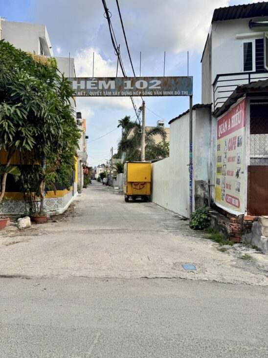 NHÀ CẤP 4 GÁC LỬNG 52m2, HẺM XE HƠI, TÂN CHÁNH HIỆP, QUẬN 12, GIÁ CHỈ HƠN 2 TỶ