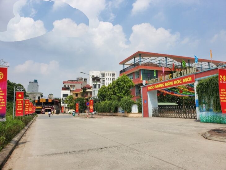 BÁN MẢNH ĐẤT DT 230M2 TẶNG NHÀ 3 TẦNG LÔ GÓC MẶT PHỐ ĐỨC THẮNG NGAY CẠNH HỌC VIỆN TÀI CHÍNH, GIÁ