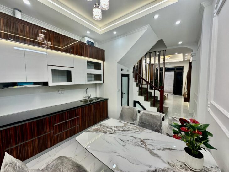 Bán Gấp Nhà Kim Giang, Nhà Mới Full Nội Thất – Cách Ô Tô 20m