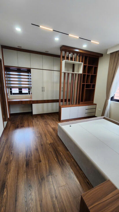 Rất tốt! Nhà đẹp TÂY SƠN – THỊNH QUANG, 63m, 3 mặt thoáng, ô tô đỗ cửa, full nội thất, giá 11.9 tỷ