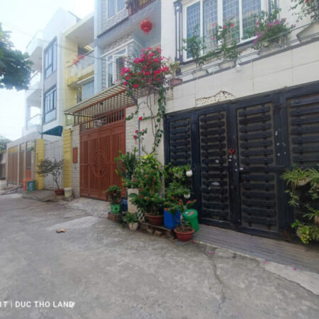 Bán nhà 4 tầng, 68m2, 4PN, HXH đẹp Hà Huy Giáp ngay Ngã Tư Ga, Quận 12