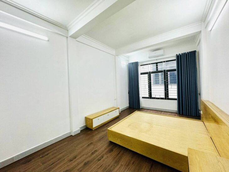 CHÍNH CHỦ NHỜ BÁN TRUNG TÂM THANH XUÂN, 30M2, 4 TẦNG, NGÕ Ô TÔ TRÁNH THÔNG RỘNG BÀN CỜ GIÁ 8.4 TỶ