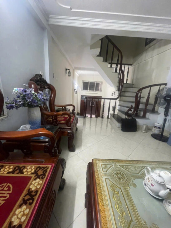 BÁN GẤP NHÀ ĐẸP Ở LUÔN KIM GIANG, CHỦ TỰ XÂY, NỞ HẬU, GẦN PHỐ, 41M2X5T, GIÁ 7.9 TỶ