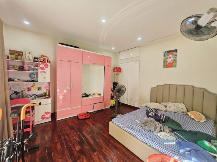 Phân Lô Oto Hoàng Quốc Việt, Cầu Giấy, 66m2 x 5T, MT 5.5m, 17 tỷ 9.