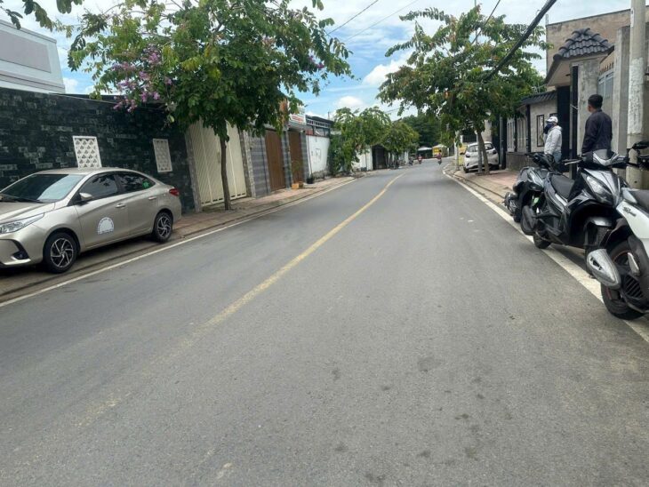MẶT TIỀN NGUYỄN THỊ SÁU- THỚI TAM THÔN- HÓC MÔN- NỞ HẬU- GẦN TÔ KÝ- ĐƯỜNG CÓ LỀ – 449M2 – TIỆN XÂY