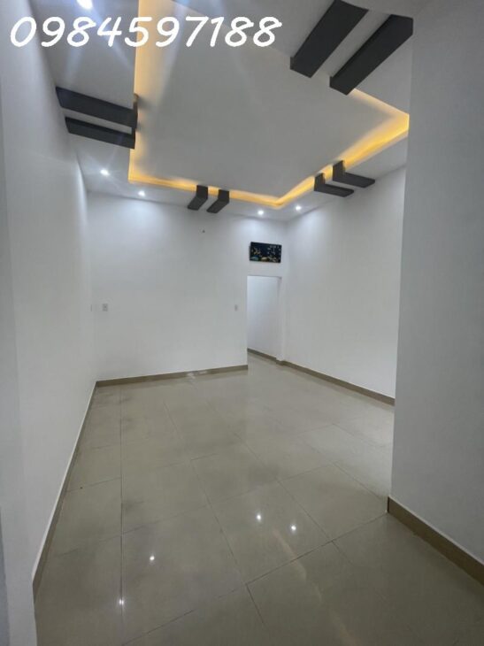 Bán nhà HXH Bà Điểm 5, Bà Điểm, Hóc Môn, 57m2, nhỉnh 2 tỷ.