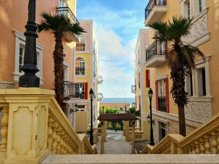 Chính chủ bán căn Shophouse Sun Premier thị trấn hoàng hôn, view biển giá chỉ 17 tỷ lh 0939 439 474