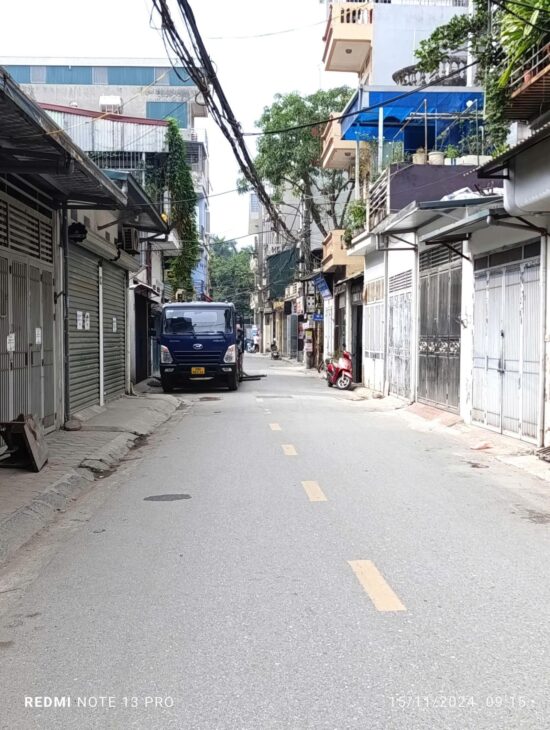 BÁN MẢNH ĐẤT DT 230M2 TẶNG NHÀ 3 TẦNG LÔ GÓC MẶT PHỐ ĐỨC THẮNG NGAY CẠNH HỌC VIỆN TÀI CHÍNH, GIÁ