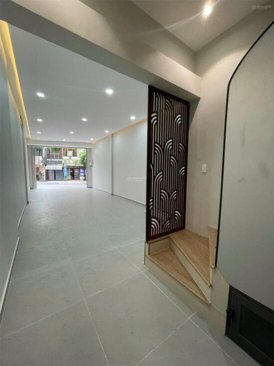 Chính chủ cho thuê VP/MBKD 4 tầng tại Lê Thị Riêng- p. Bến Thành, Q1. Giá 70TR/THG