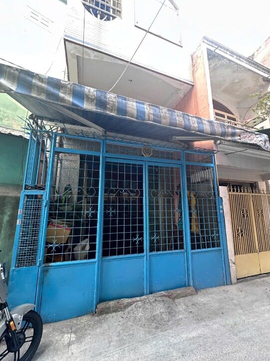 Nhà 3 tầng nở hậu sát mặt tiền Tùng Thiện Vương P12Q8. Giá 6,88 tỷ TL