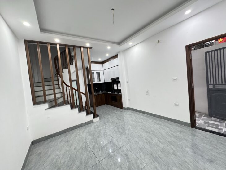 BÁN NHÀ 5 TẦNG, 41M2, NGỌC THỤY – LONG BIÊN – GIÁ 6.8 TỶ – SỔ ĐỎ CHÍNH CHỦ