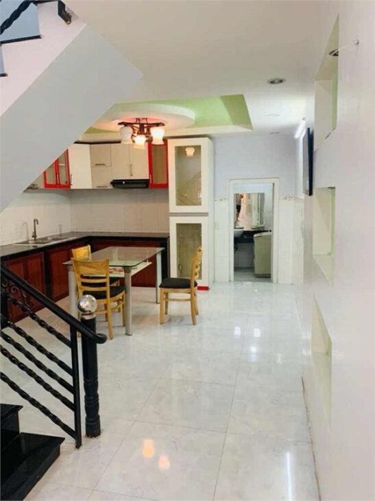 NHÀ ĐẸP LONG LANHCÁCH MT ĐƯỜNG SỐ 10M -60M2