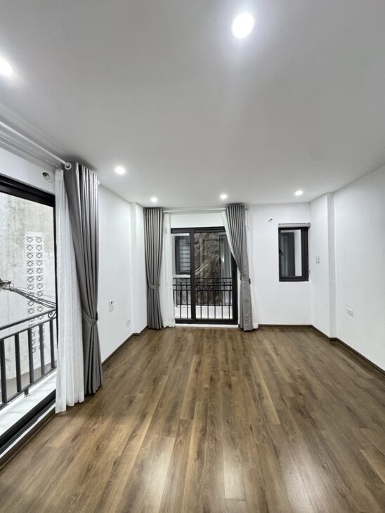 BÁN NHÀ 5 TẦNG, 41M2, NGỌC THỤY – LONG BIÊN – GIÁ 6.8 TỶ – SỔ ĐỎ CHÍNH CHỦ