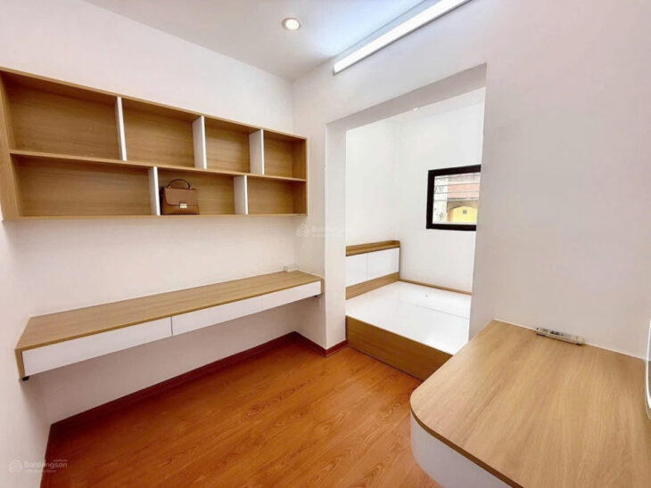 Bán căn hộ tập thể Cao Su Sao Vàng 2.88 tỷ ngay Ngã Tư Sở, Thanh Xuân dt 28/60m2