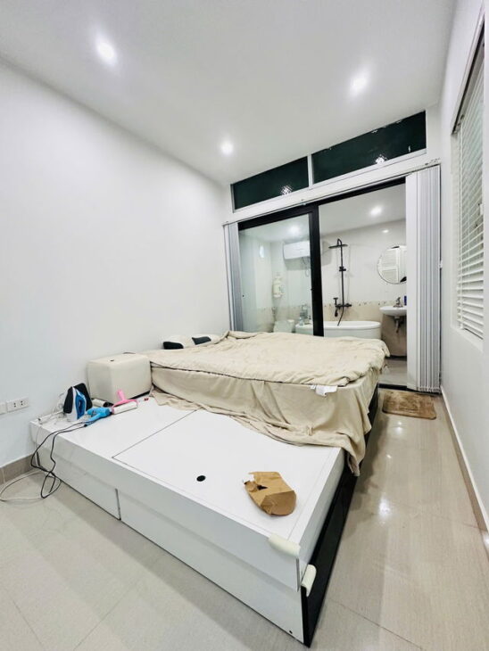 Bán căn hộ dòng tiền phố Kim Mã, Ba Đình, diện tích 42m2, giá 12 tỷ