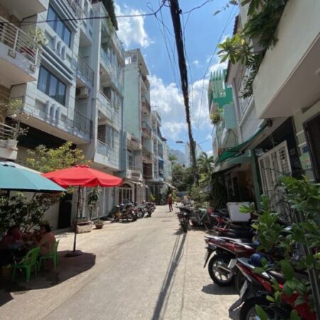 CẦN TIỀN BÁN GẤP NHÀ HXH NGUYỄN THỊ TẦN, P2 Q8, Dt: 50m2( 4 X 12m) 3TẦNG, Chỉ 8.8 Tỷ