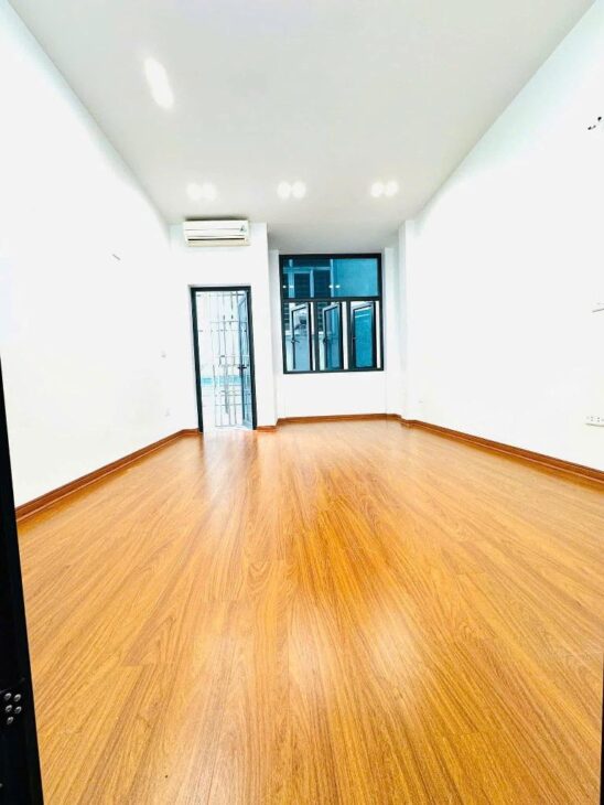 BÁN GẤP NHÀ XUÂN LA – 42M – 5 TẦNG – 7P NGỦ -7.3 TỶ