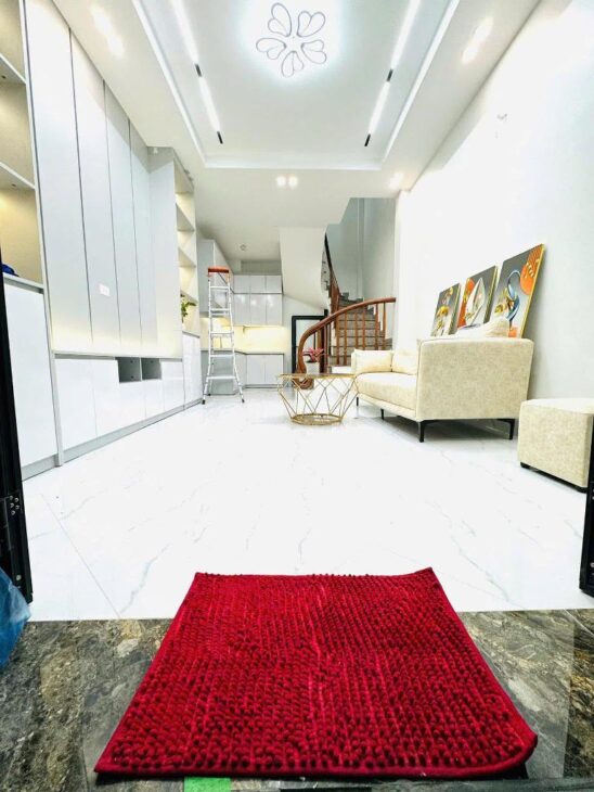 BÁN GẤP NHÀ XUÂN LA – 42M – 5 TẦNG – 7P NGỦ -7.3 TỶ