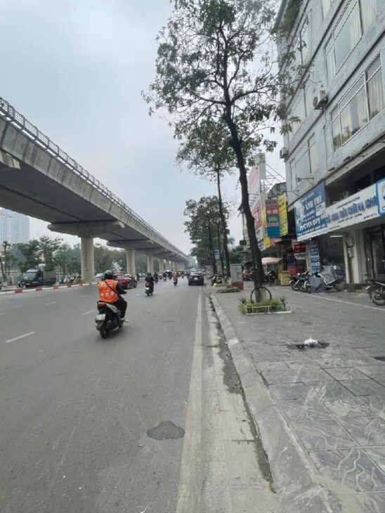 Siêu mặt phố Hồ Tùng Mậu-Cầu Giấy 70m2 8tầng thang máy, vỉa hè cực rộng 8m nhà đẹp kinh doanh đa hệ