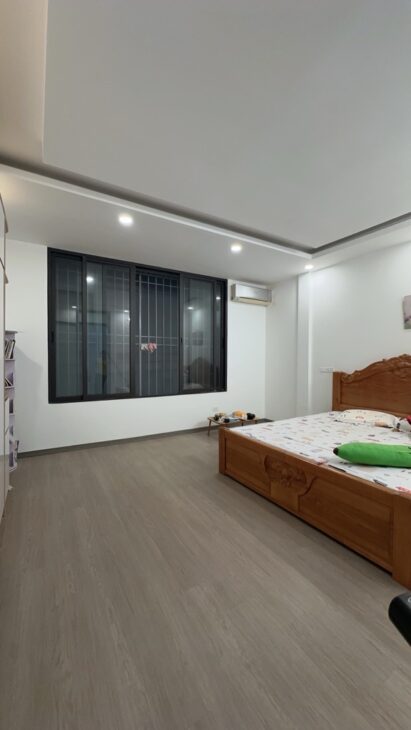 NHÀ 5 TẦNG 356M2-NGUYỄN KHANG-KINH DOANH-THANG MÁY CHỜ-GẦN OTO-8.2 TỶ