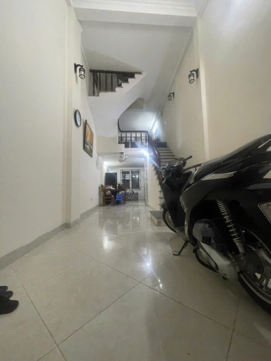 BÁN GẤP NHÀ ĐẸP Ở LUÔN KIM GIANG, CHỦ TỰ XÂY, NỞ HẬU, GẦN PHỐ, 41M2X5T, GIÁ 7.9 TỶ