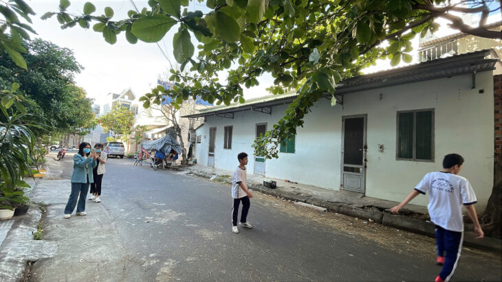 Căn góc dãy nhà trọ 3 phòng, Phường Phước Long TP Nha Trang, đường nhựa 12m, giá chỉ 2,3 tỷ. Không