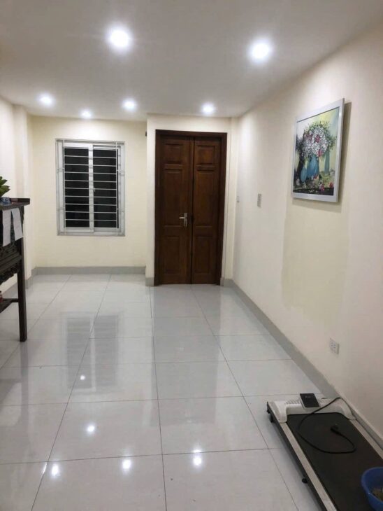 Bán nhà Lê Trọng Tấn Hoàng Mai, 32m2, 5 tầng, cách ô tô 30m. Giá 6.2 tỷ