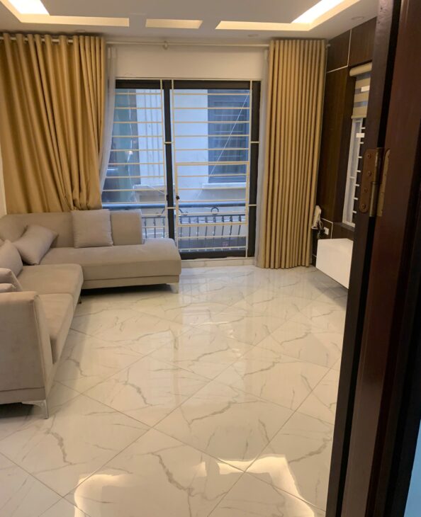 Tôi cần bán nhà tại ngõ 79, phố 8/3,lô góc, 32M2, 5 TẦNG, MT4.1m GIÁ 6.2 TỶ