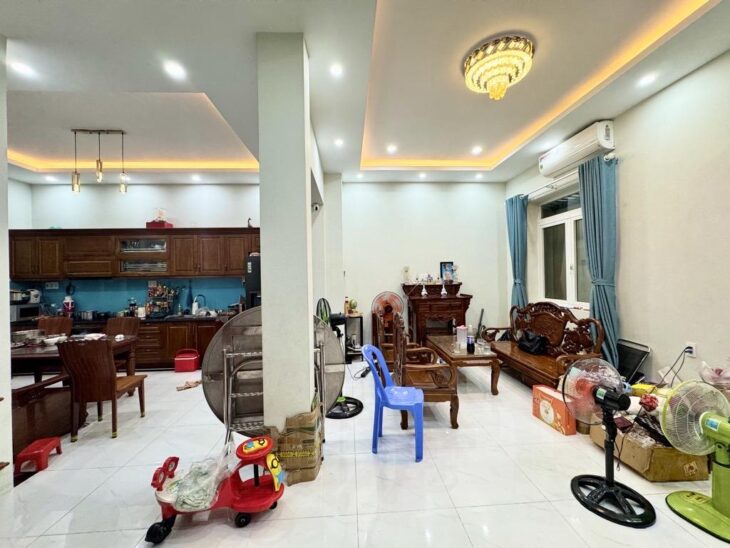 Bán nhà 185m2, 3 tầng, 10PN, Ngô Tất Tố, P22, Bình Thạnh, 28 tỷ