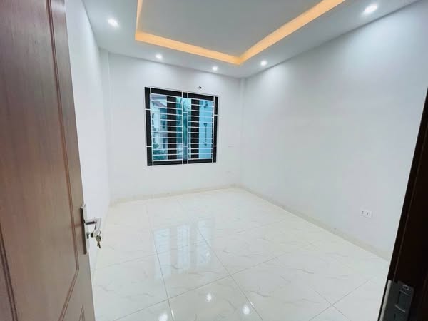 Nhà mới – đẹp Kim Chung, Hoài Đức. DT 48m x 5T x 5 ngủ, đủ công năng, ô tô gần, Chỉ 5.8 tỷ