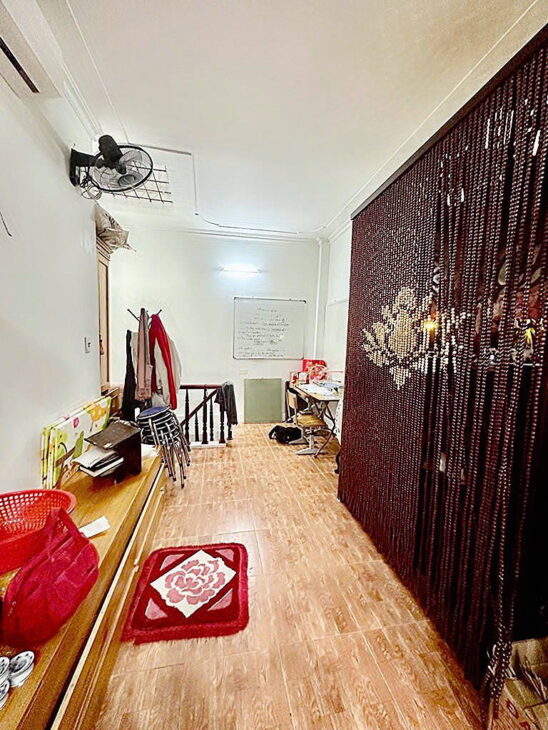 Chính chủ bán gấp nhà giá mềm ngõ 211 Khương Trung, Thanh Xuân. DT 34m², 4 tầng. 5,75 tỷ.