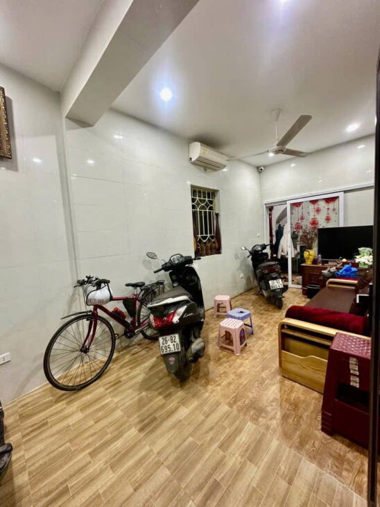 Chính chủ bán gấp nhà giá mềm ngõ 211 Khương Trung, Thanh Xuân. DT 34m², 4 tầng. 5,75 tỷ.