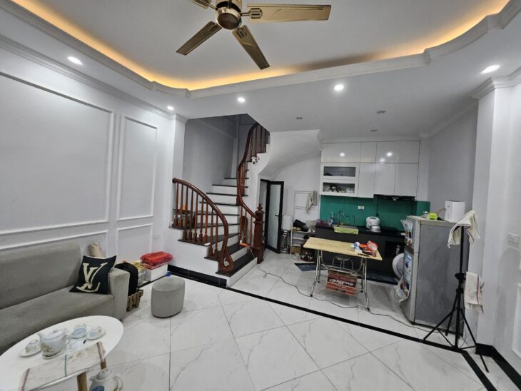 Hiếm Xuân Phương 38m2-5T, Lô góc 2 thoáng, NT đẹp ở ngay, giá 5.tỷ45