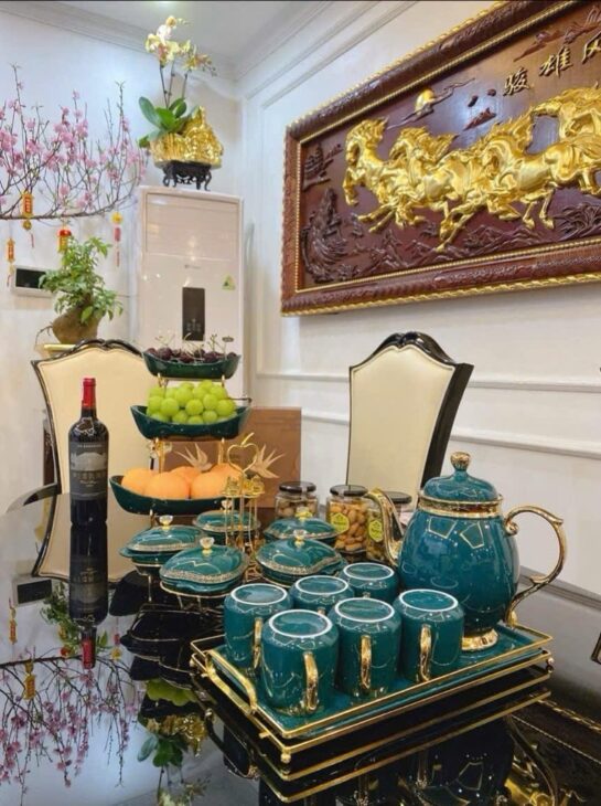 Hiếm! Nhà phân lô Hoàng Quốc Việt 64m 4T MT 6m, ô tô 7 chỗ đỗ cửa, cách phố 80m, giá 17,9ty