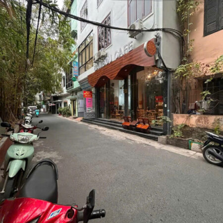 CHÍNH CHỦ MÓT BÁN – GIẢM SỐC 2 TỶ!!! Giá mới chỉ còn: 9.9 TỶ CHÍNH CHỦ MÓT BÁN – GIẢM SỐC 2 TỶ!!! Giá mới chỉ còn: 9.9 TỶ