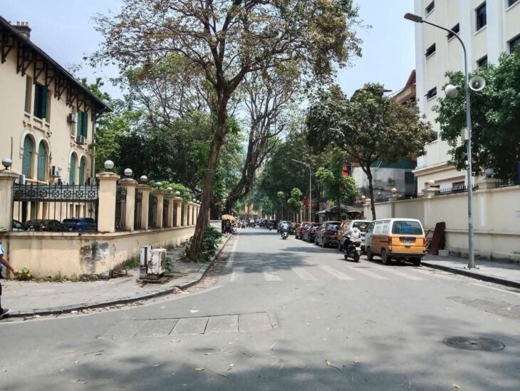 Bán Nhà 2 Tầng, phố Cổ Đặng Thái Thân, Hoàn Kiếm , diện tích 35m, mặt tiền gân 4 m, tài chính 8,7