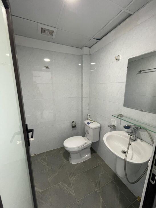 TÒA CCMN 8 TẦNG THANG MÁY – 19 PHÒNG CHO THUÊ – DÒNG TIỀN 100TR/ THÁNG