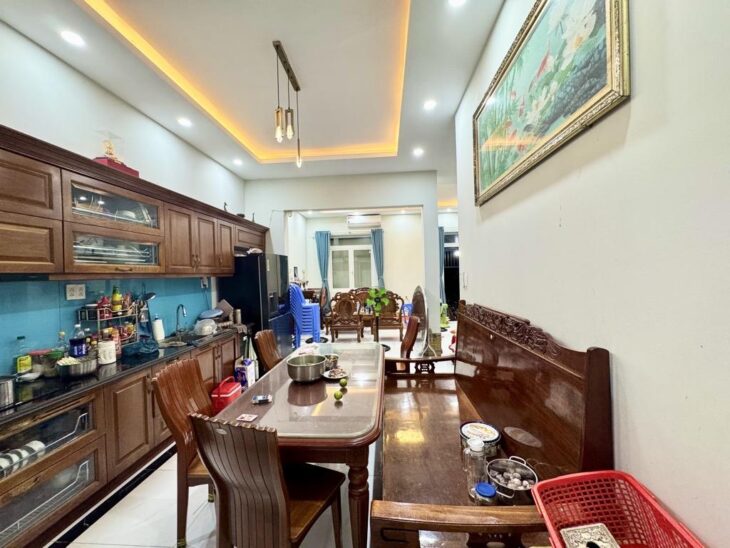 Bán nhà 185m2, 3 tầng, 10PN, Ngô Tất Tố, P22, Bình Thạnh, 28 tỷ