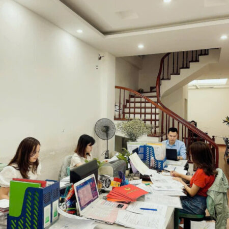 NHÀ 3 MẶT THOÁNG – NGÕ THÔNG LÀM VĂN PHÒNG VÀ KINH DOANH – Ô TÔ TRÁNH .